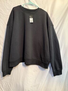 Target Men's Black Crewneck Sweatshirt